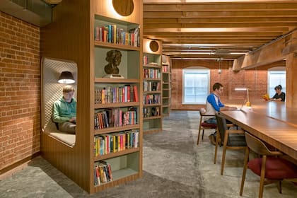 El desafío es crear espacios que sientan como propios tanto quienes asisten todos los días como aquellos que lo hacen de vez en cuando