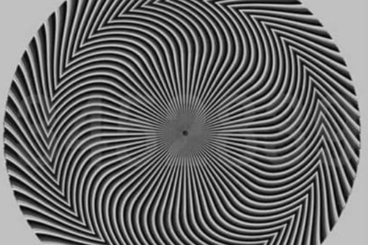 El desafío visual que concita respuestas de diversa índole se viralizó en las redes. Un dato: la cifra tiene muchos más dígitos que los que se ven en un simple mirada. Captura: Twitter