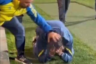El particular festejo de Diego Martínez y su explicación de por qué cayó de rodillas