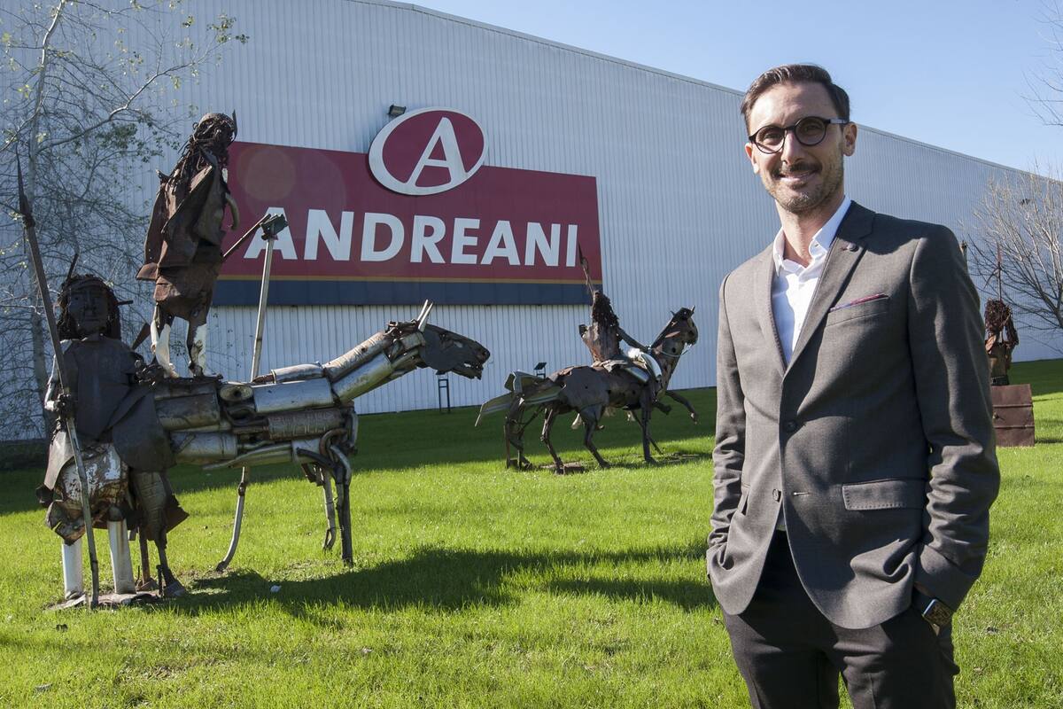 El desarrollador de depósitos industriales sumó obras de arte en sus proyectos y mejoró el valor de alquiler de sus naves