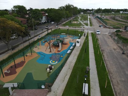 El desarrollo contempla la apertura de nuevas calles que permitirán modificar la circulación y mejorar la integración del predio con su entorno urbano