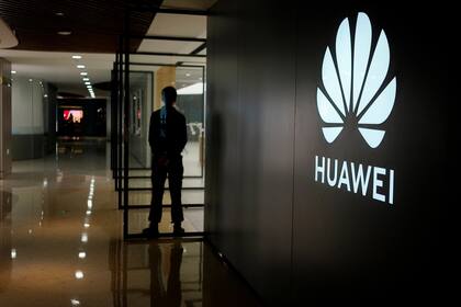 El desarrollo de la tecnología 5G y las acusaciones de espionaje están en el centro de una guerra comercial entre el país norteamericano y China que involucra a Huawei
