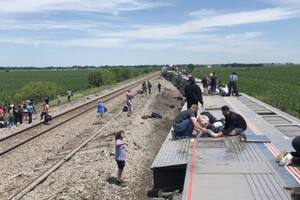 El descarrilamiento del tren de Amtrak se produjo el lunes luego de que el vehículo impactara contra un volquete