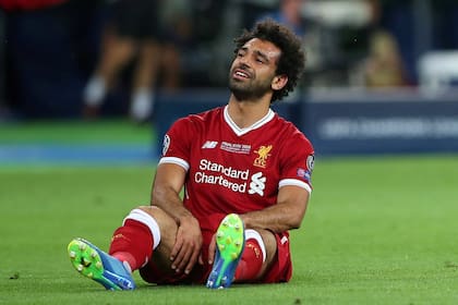 El desconsuelo de Mohamed Salah, tras la lesión
