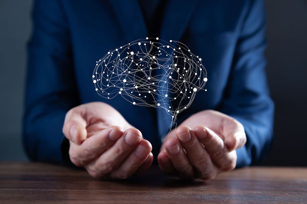 El descubrimiento comenzó cuando el neurólogo Josef Parvizi atendió a un paciente con epilepsia que describía una experiencia extracorporal recurrente. Intrigado, el Doctor y su equipo decidieron investigar el fenómeno a nivel cerebral