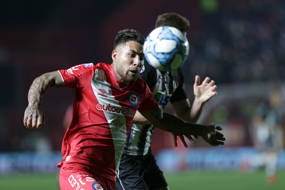 El desembarco de Damián Batallini para el ataque de Boca está bajo la lupa de Miguel Ángel Russo