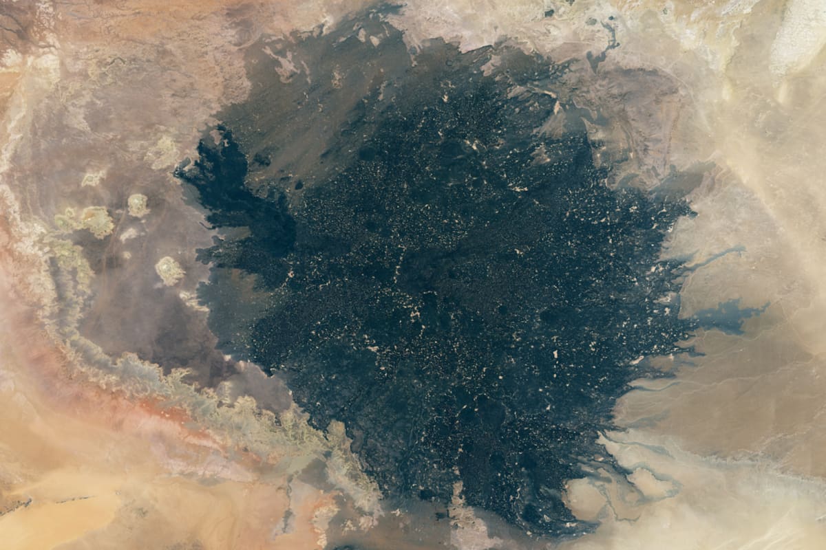 El desierto del Sahara es uno de los lugares más inhóspitos del mundo (Foto: NASA)