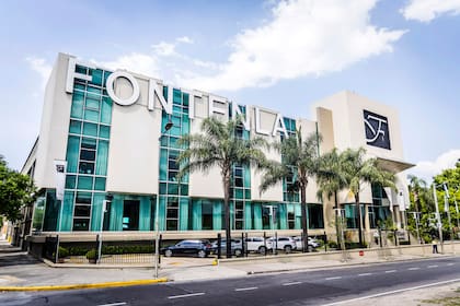 El Design Mall de Fontenla cuenta con 9.000 metros cuadrados distribuidos en tres plantas. Allí están exhibidas todas las colecciones de la firma, tanto indoor como outdoor.