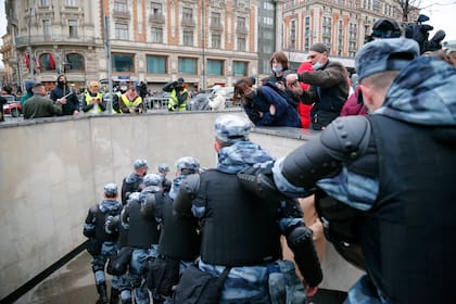 El despliegue de la policía rusa en Moscú por una protesta por el estado de salud de Navalny