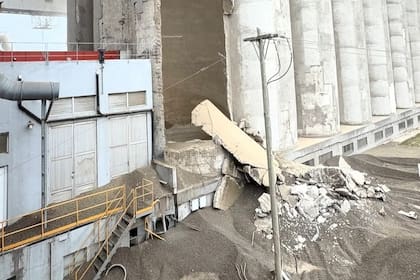 El desprendimiento del silo N°1 en el sector 3 que cedió