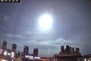 El destello en el cielo de Kiev fue provocado por la "caída de un satélite de la NASA"