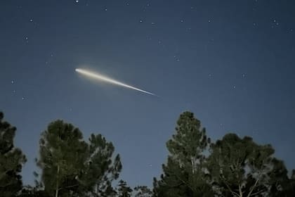 El destello en el cielo nocturno fue captado desde distintos ángulos por los habitantes del norte de Florida