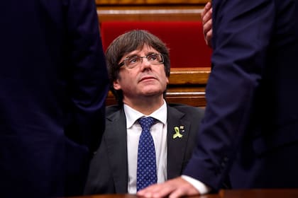 El destituido ex presidente catalán modifica su estrategia en su propósito de recuperar el cargo