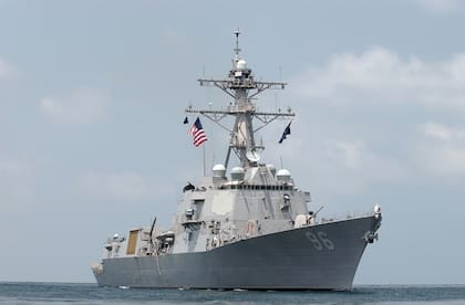 El destructor USS Bainbridge, de la Armada de los Estados Unidos