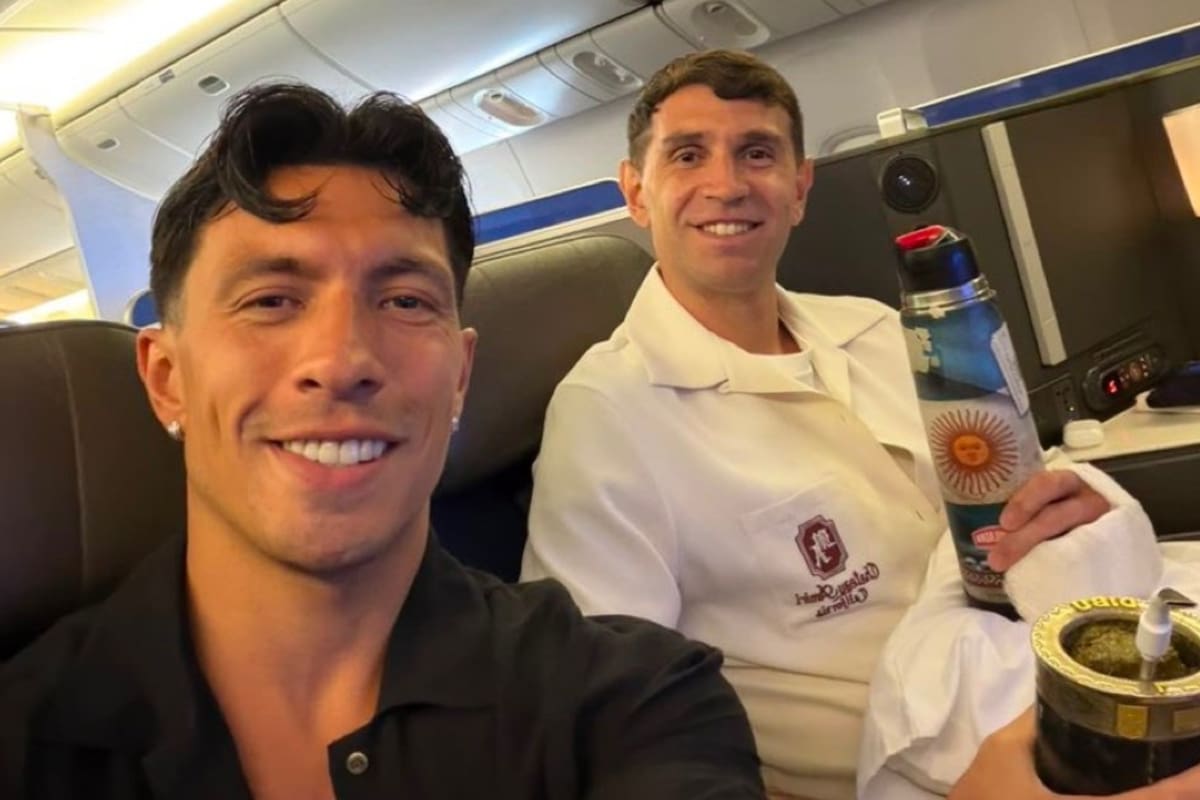 Foto: É assim que a mão de Dibu Martinez é enfaixada por causa do dedo quebrado que ele sofreu