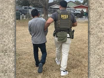El detenido, cuyo nombre no ha sido revelado, fue arrestado por estar en EE.UU. de manera ilegal