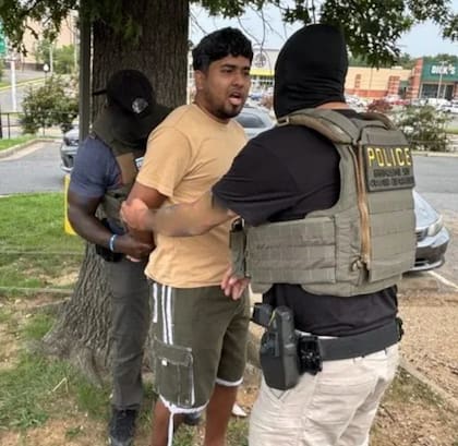 El DHS difundió nueve nombres del total de personas arrestadas durante el despliegue de dos semanas