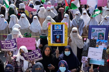 El Día de la Mujer se celebra de forma global el 8 de marzo (AP Foto/K.M. Chaudary)