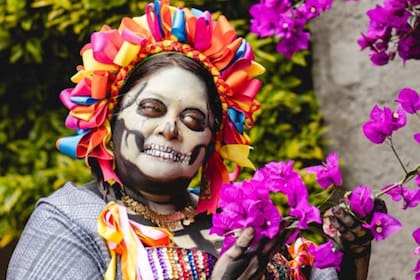 El Día de Muertos se festeja en diferentes países alrededor del mundo, no solo en México (Pexels/Magaly Taboada)