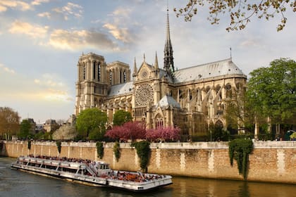 El día después del incendio, te invitamos a contar qué anécdotas tenés alrededor del imponente edificio