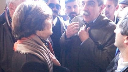 El día en que la madre de Randazzo cruzó a Aníbal Fernández