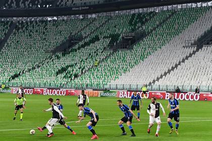 El día en que vuelva, el fútbol lo hará a puertas cerradas