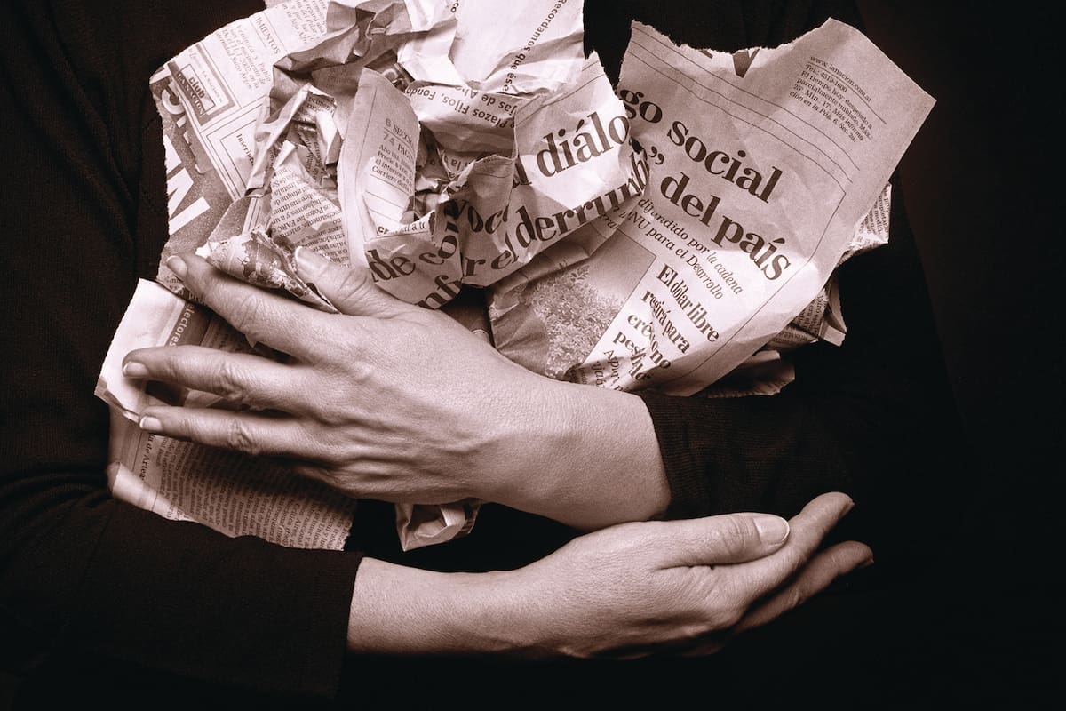 El diario de la mañana, de la serie Bricolage contemporáneo, 2001-2005