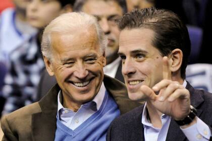 Joe Biden y su hijo Hunter