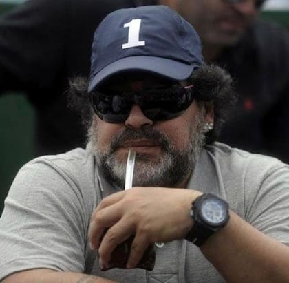 El Diego y sus imágenes con el mate. Crédito: Instagram