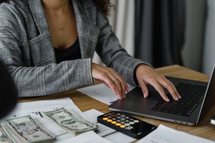 El dinero a tener varía según la región dónde se vive (Foto Pexels)