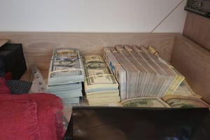 La imagen de los fajos de dólares, euros y pesos que secuestró la Justicia en la causa Andis