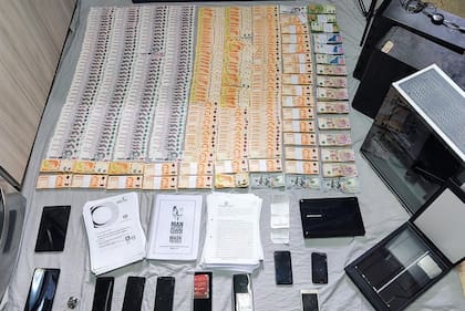 El dinero secuestrado en el allanamiento