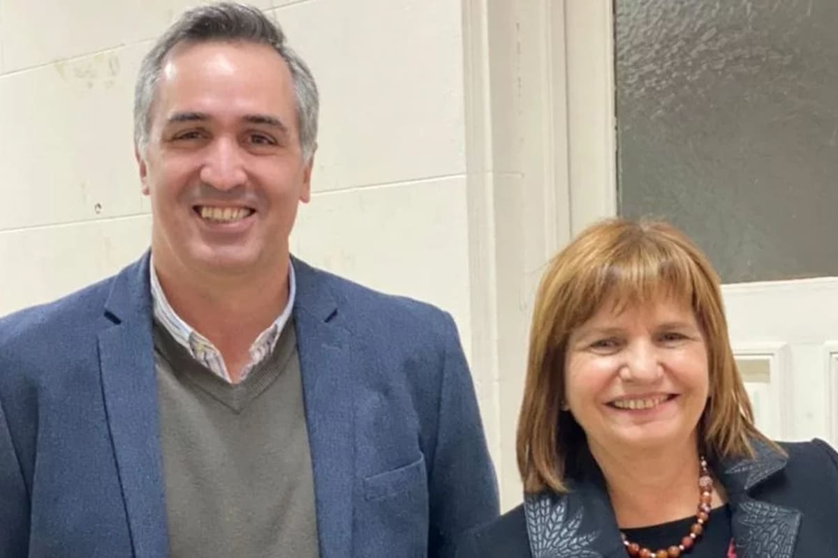 El diputado del PRO por la provincia de Neuquén Francisco Sánchez junto a la líder del partido que conforma, Patricia Bullrich