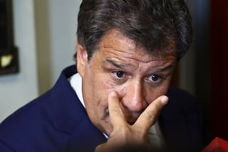Manes denunciará a Santiago Caputo por “amenazas agravadas” y dejará a un lado los supuestos golpes