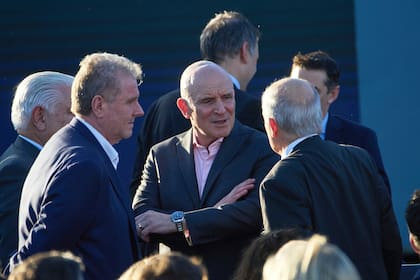 El diputado José Luis Espert, al centro, la semana pasada, en un acto de Milei en Ezeiza