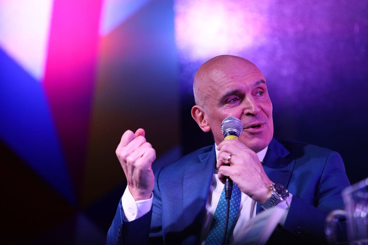 El diputado José Luis Espert apoyó la decisión de los productores de la localidad bonaerense de Azul de llevar adelante una demanda colectiva contra una tasa creada por el municipio