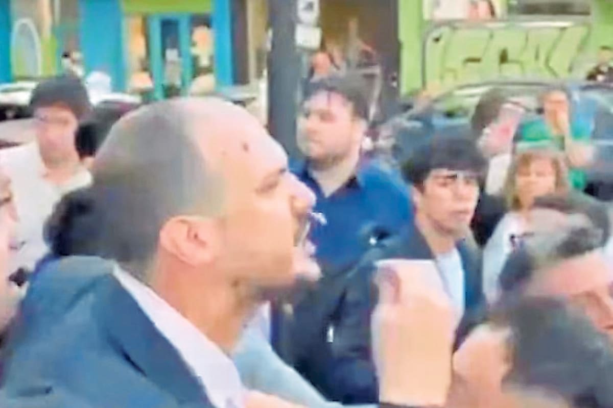El diputado nacional Santiago Santurio, agredido al intentar dar una charla en la Universidad de La Plata