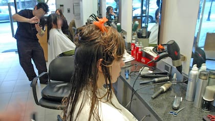 Aunque pueda parecer una profesión moderna, la peluquería y el cuidado del cabello se remontan a la antigüedad