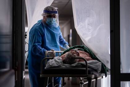 El diputado por Avanza Libertad, Nahuel Sotelo, presentó un proyecto para que extranjeros paguen el servicio de salud en la provincia de Buenos Aires en caso de utilizarlo