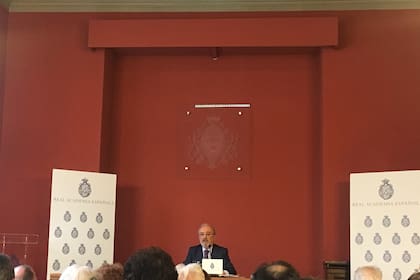El director de la institución, Santiago Muñiz Machado: "LA RAE no está dormida".