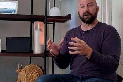 El director de tecnología de Meta, Andrew Bosworth, dice que puede haber un equilibrio entre la privacidad y la seguridad en los espacios virtuales