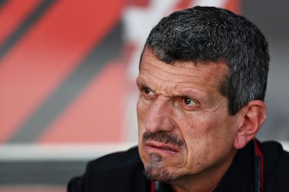 El director del equipo Haas de Fórmula 1, Guenther Steiner, deja su lugar
