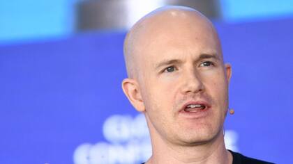 El director ejecutivo de Coinbase, Brian Armstrong, es uno de los que ha amenazado con abandonar EE.UU. por su enfoque regulatorio.
