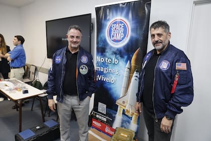 El director general de Space Academy acompañó la actividad y explicó cómo este tipo de experiencias busca despertar vocaciones vinculadas con la ingeniería y la industria aeroespacial