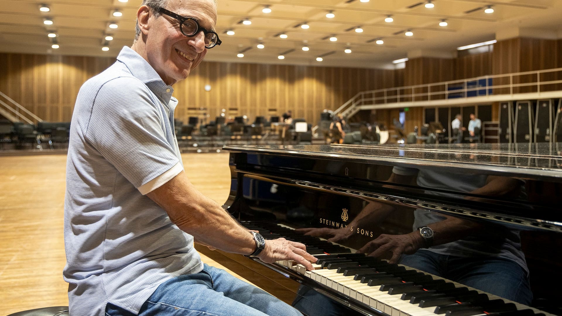 El director italiano Evelino Pidò, en un ensayo con la Orquesta Estable del Teatro Colón; "tenemos la necesidad de trabajar, pero sobre todo de hacer música. Y yo soy muy demandante", asegura