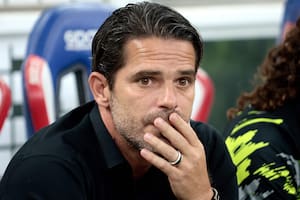Operaron de urgencia a Fernando Gago por problemas cardiovasculares