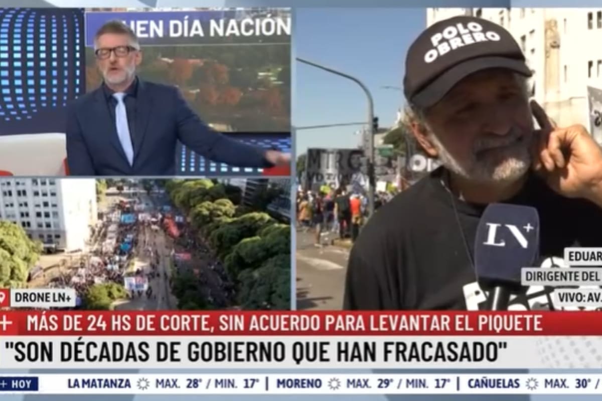 El dirigente del Polo Obrero, Eduardo Belliboni, abandonó el móvil con LN+ durante una entrevista con Luis Novaresio
LN+ (Foto Captura de video)