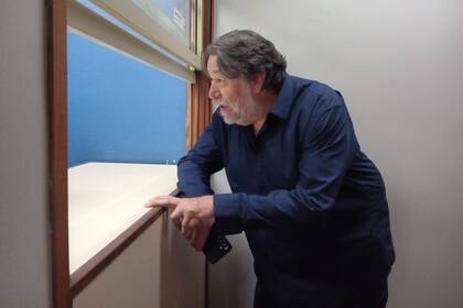 El dirigente opositor Claudio Lozano, en los tribunales de Comodoro Py, para ratificar su denuncia penal contra Milei por el escándalo de las criptomonedas