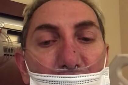 El diseñador Daniel Casalnovo pidió que recen por su madre, quien se encuentra en terapia intensiva con coronavirus, mientras él también está cursando la enfermedad