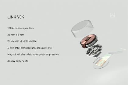 El diseño actual del chip que se inserta en el cráneo; tiene el tamaño de una moneda, y el mismo grosor que el hueso del cráneo; del chip salen los filamentos que se insertan en el cerebro